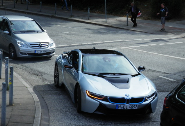 BMW i8