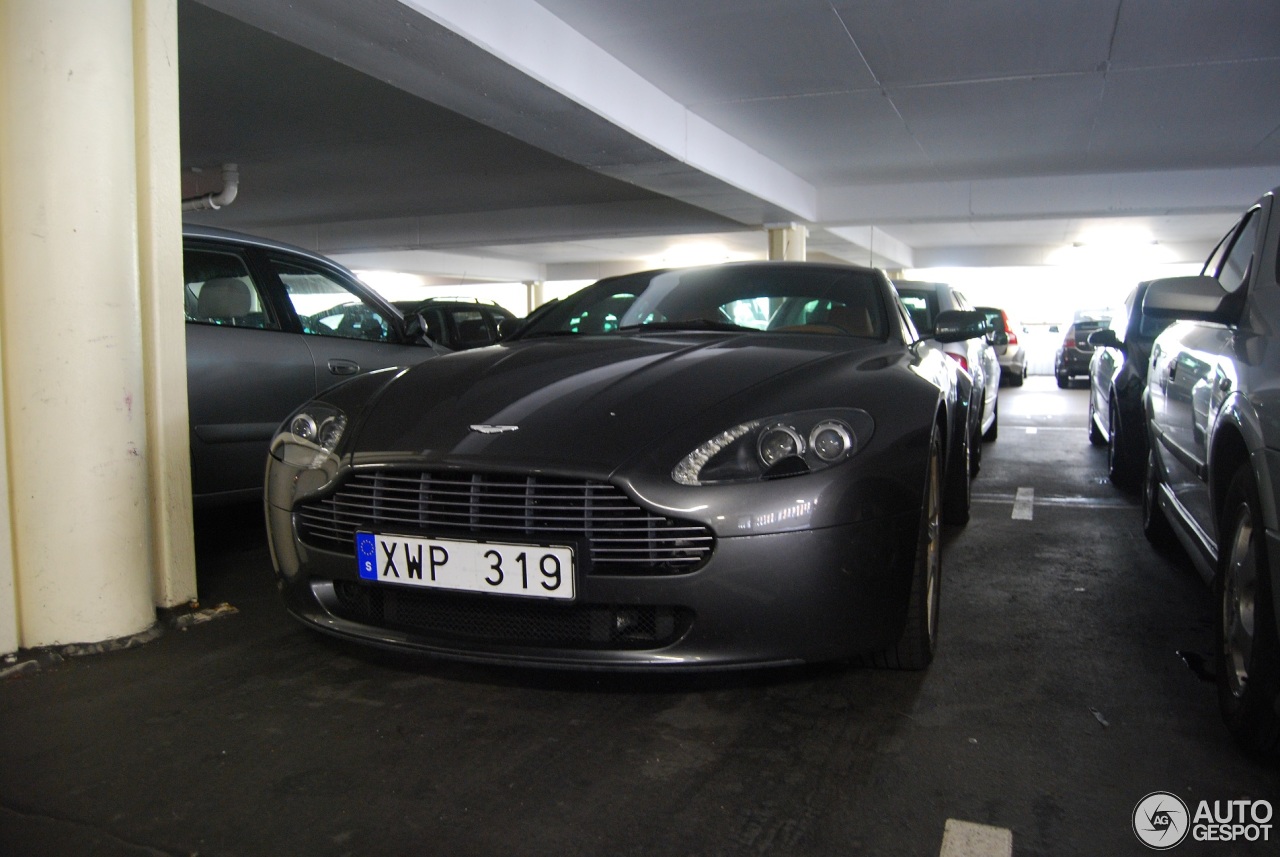 Aston Martin V8 Vantage