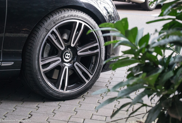 Bentley Continental GTC 2012