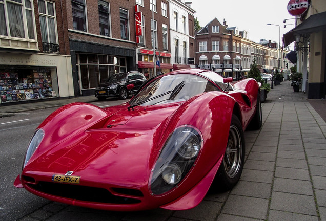 Ferrari 330 P4 by Noble