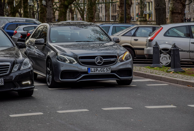 Mercedes-Benz E 63 AMG S W212