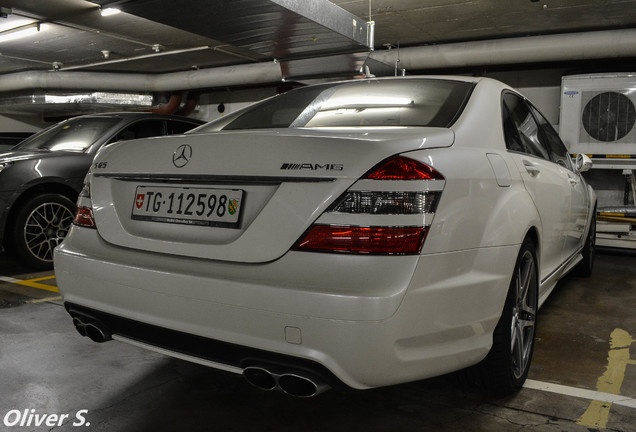 Mercedes-Benz S 65 AMG V221