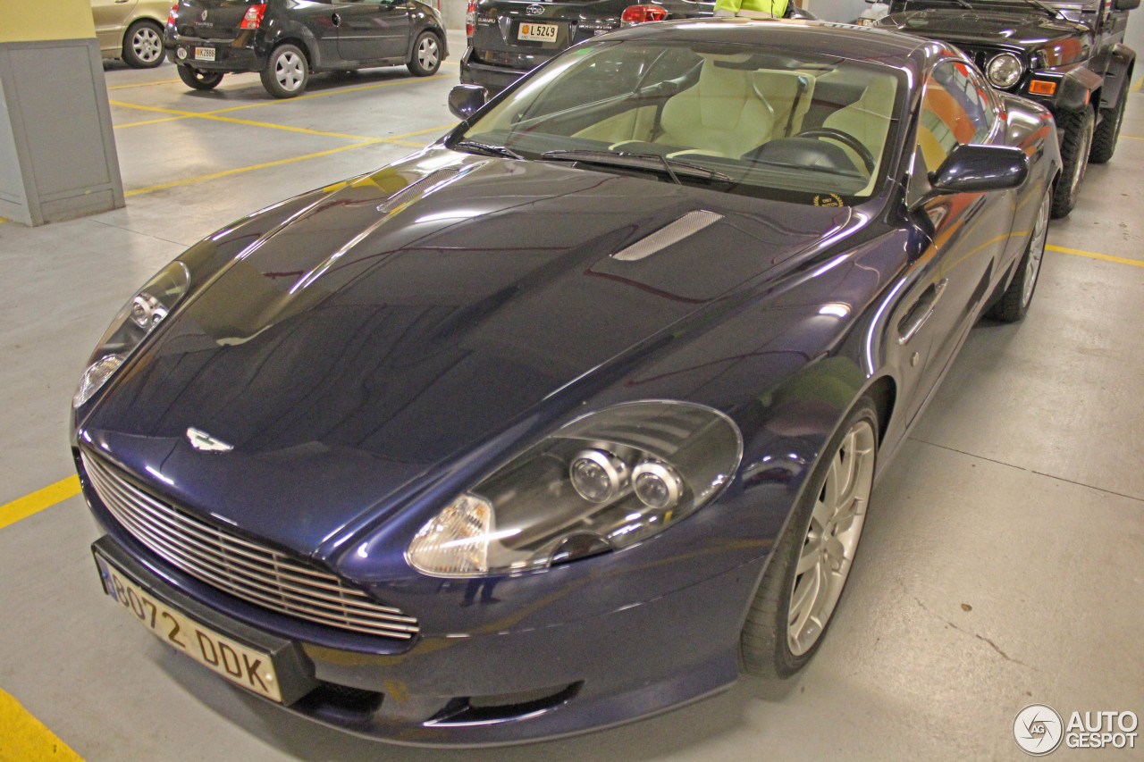 Aston Martin DB9