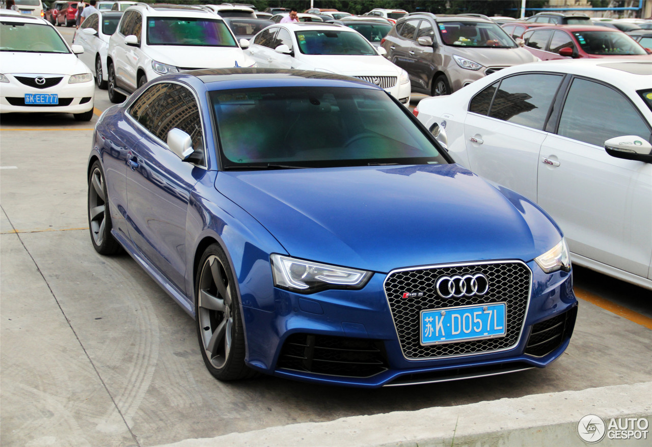 Audi RS5 B8 2012