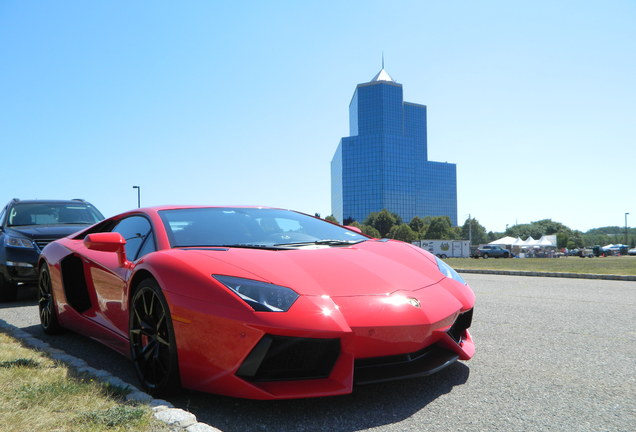 Lamborghini Aventador LP700-4