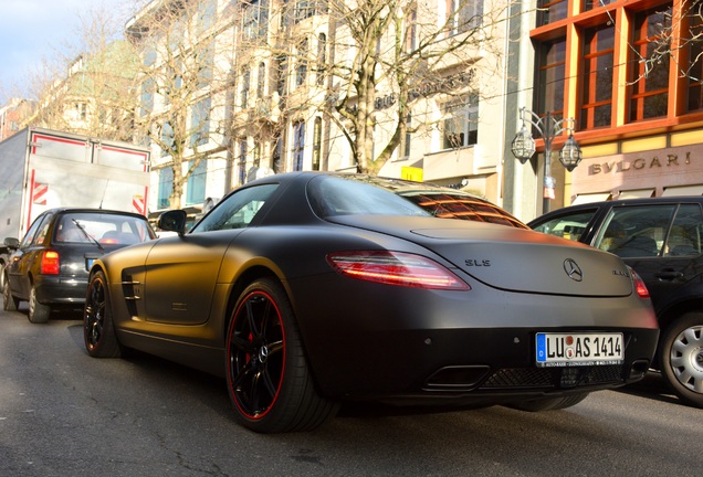 Mercedes-Benz SLS AMG