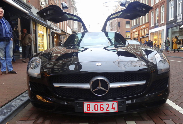 Mercedes-Benz SLS AMG