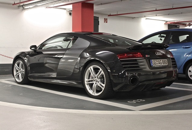 Audi R8 V10 Plus 2013