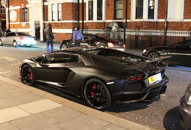 Lamborghini Aventador LP900-4 Roadster DMC Molto Veloce