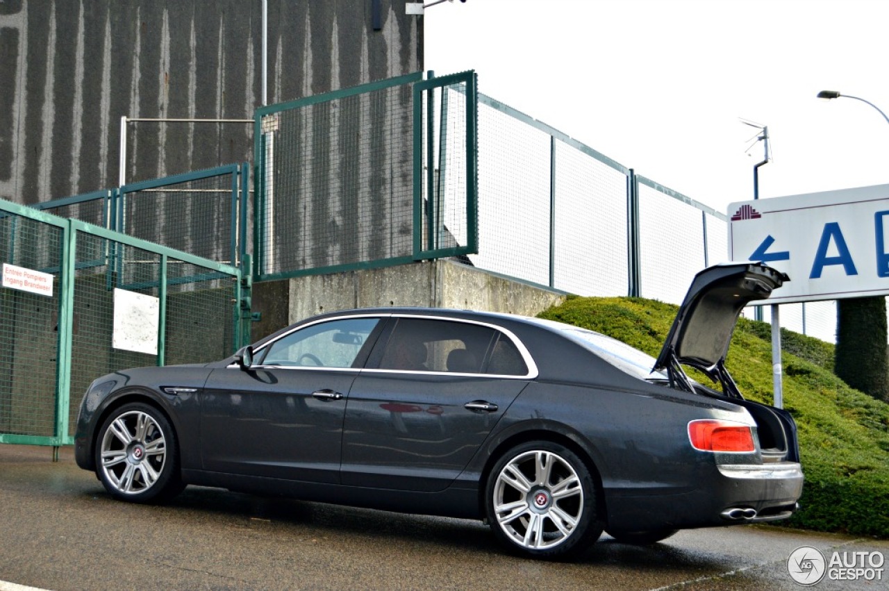 Bentley Flying Spur V8