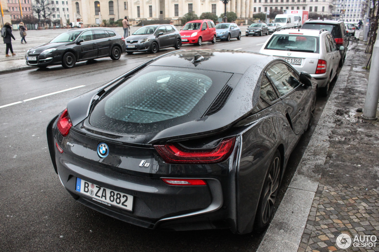 BMW i8