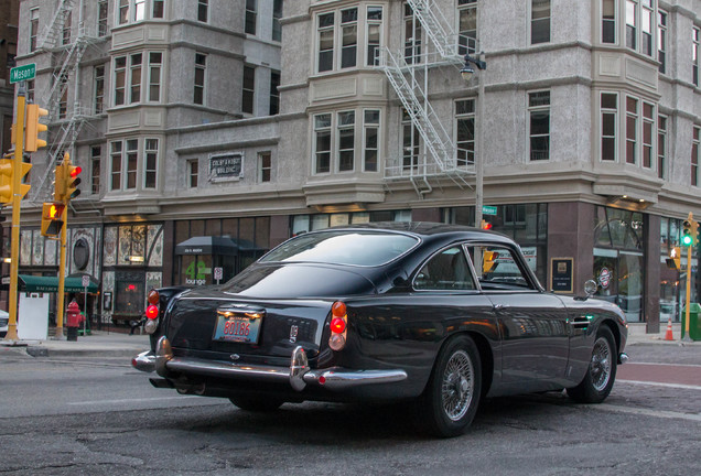 Aston Martin DB5 Vantage