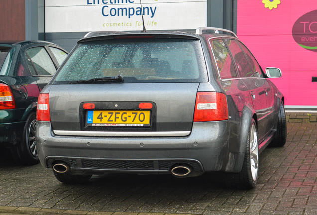 Audi RS6 Avant C5