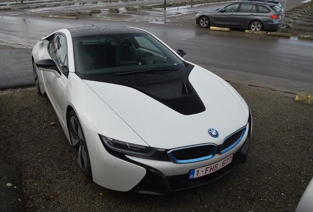 BMW i8