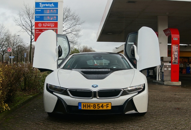 BMW i8