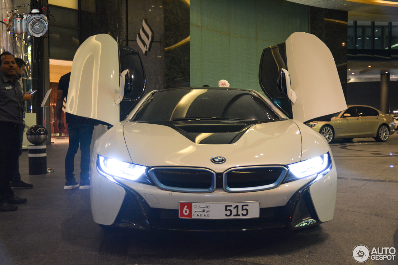 BMW i8