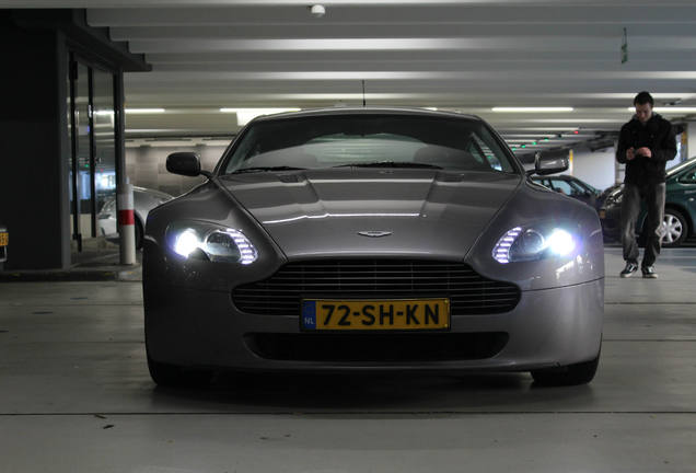 Aston Martin V8 Vantage