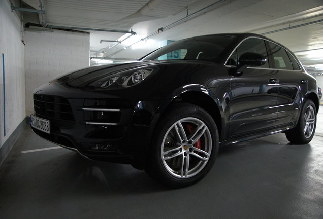 Porsche 95B Macan Turbo