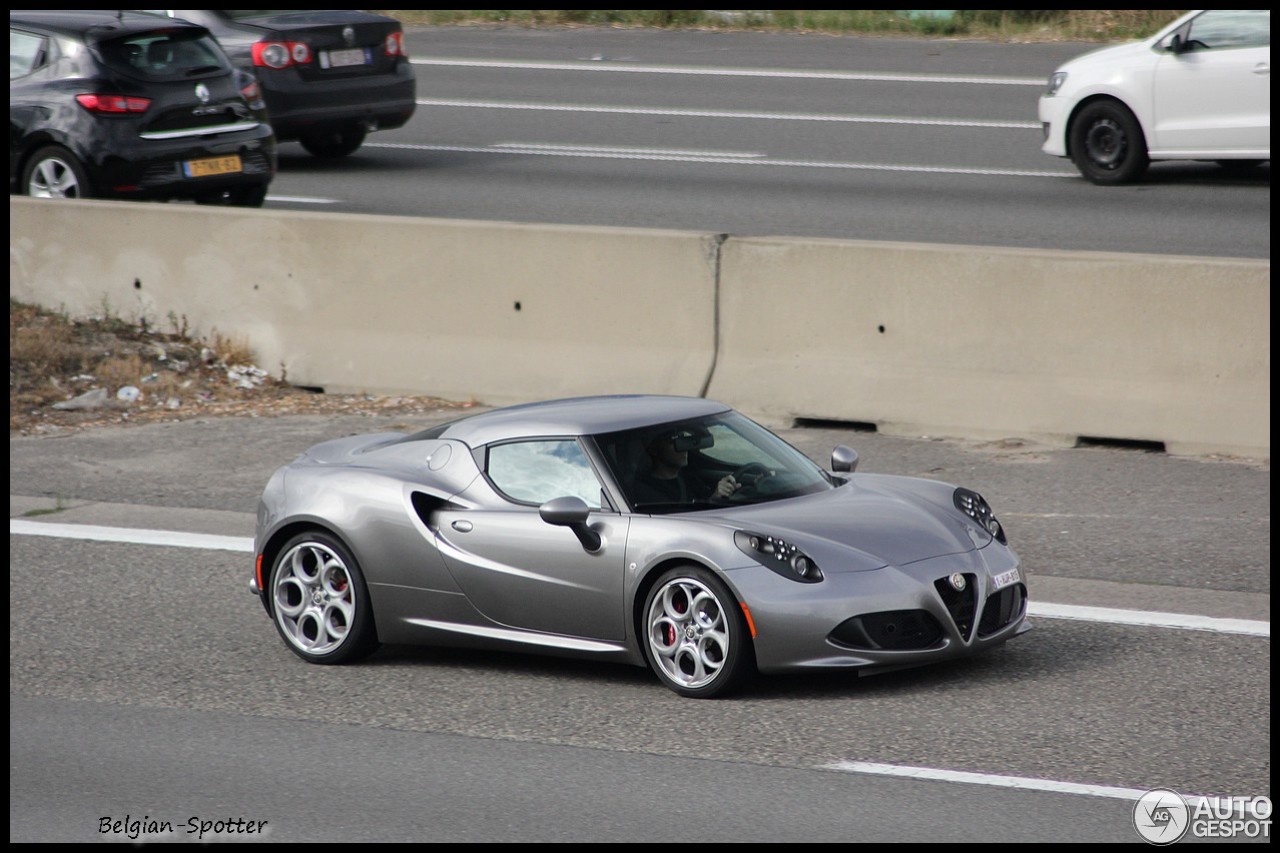 Alfa Romeo 4C Coupé