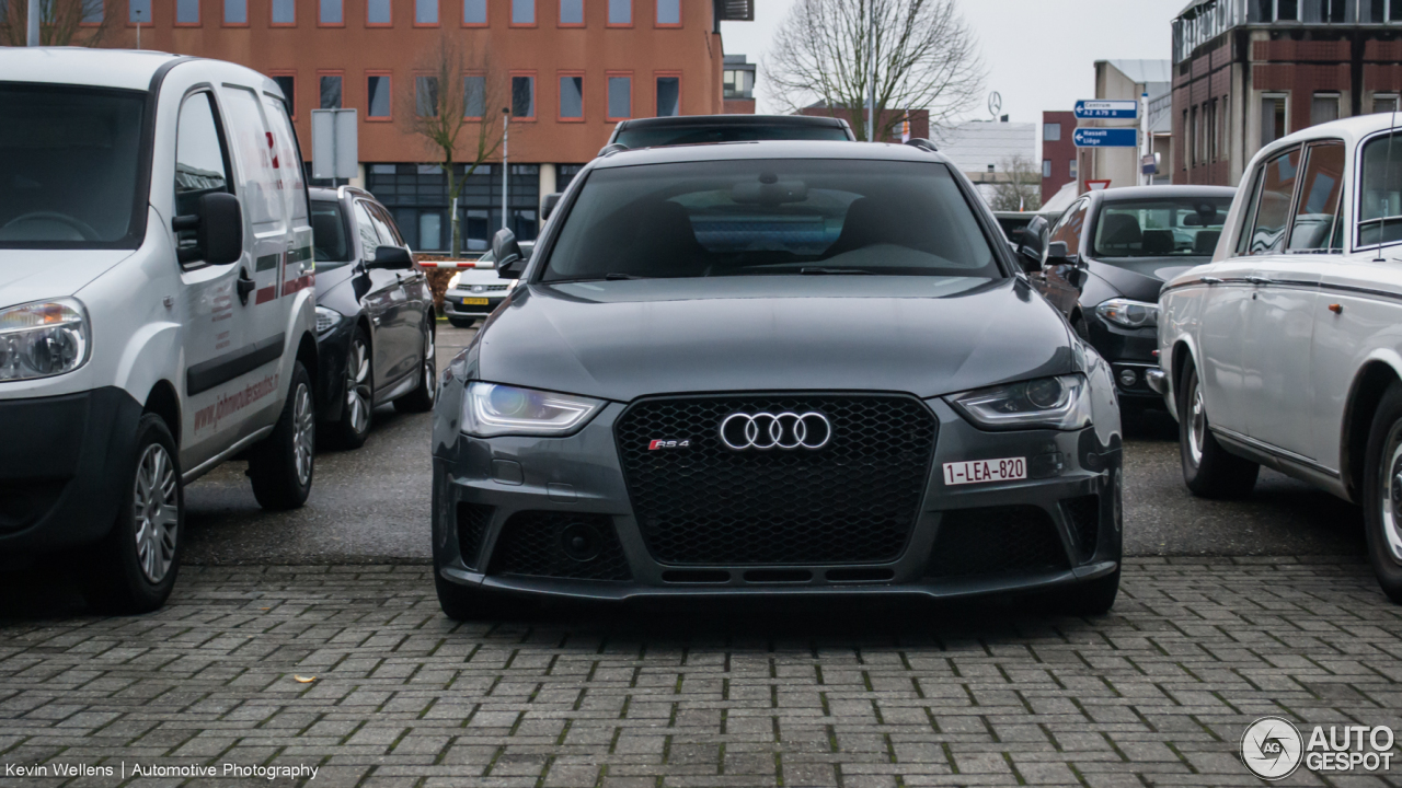 Audi RS4 Avant B8