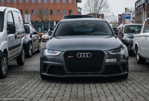 Audi RS4 Avant B8