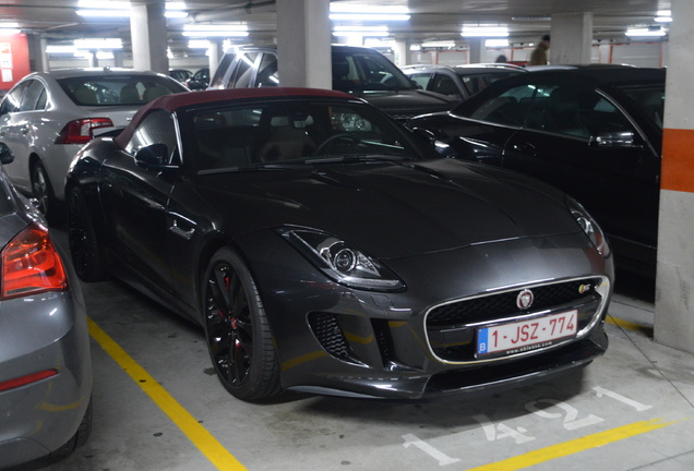 Jaguar F-TYPE S V8 Convertible