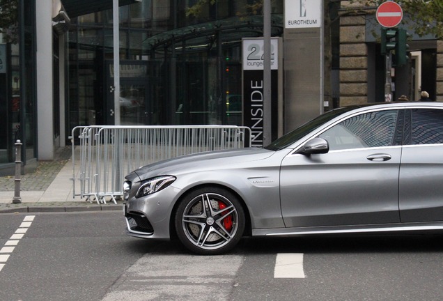 Mercedes-AMG C 63 S W205