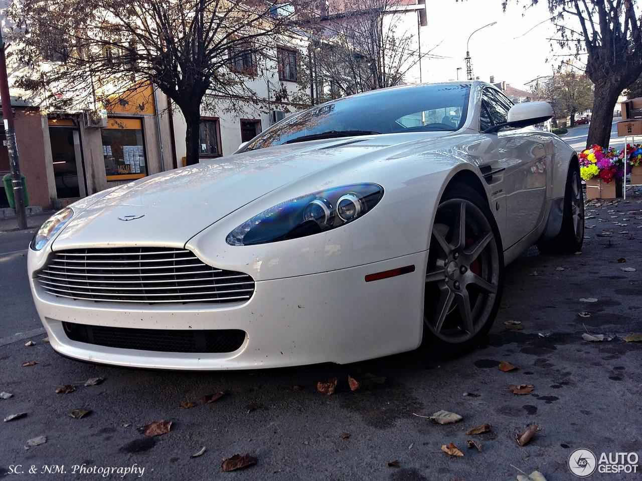 Aston Martin V8 Vantage