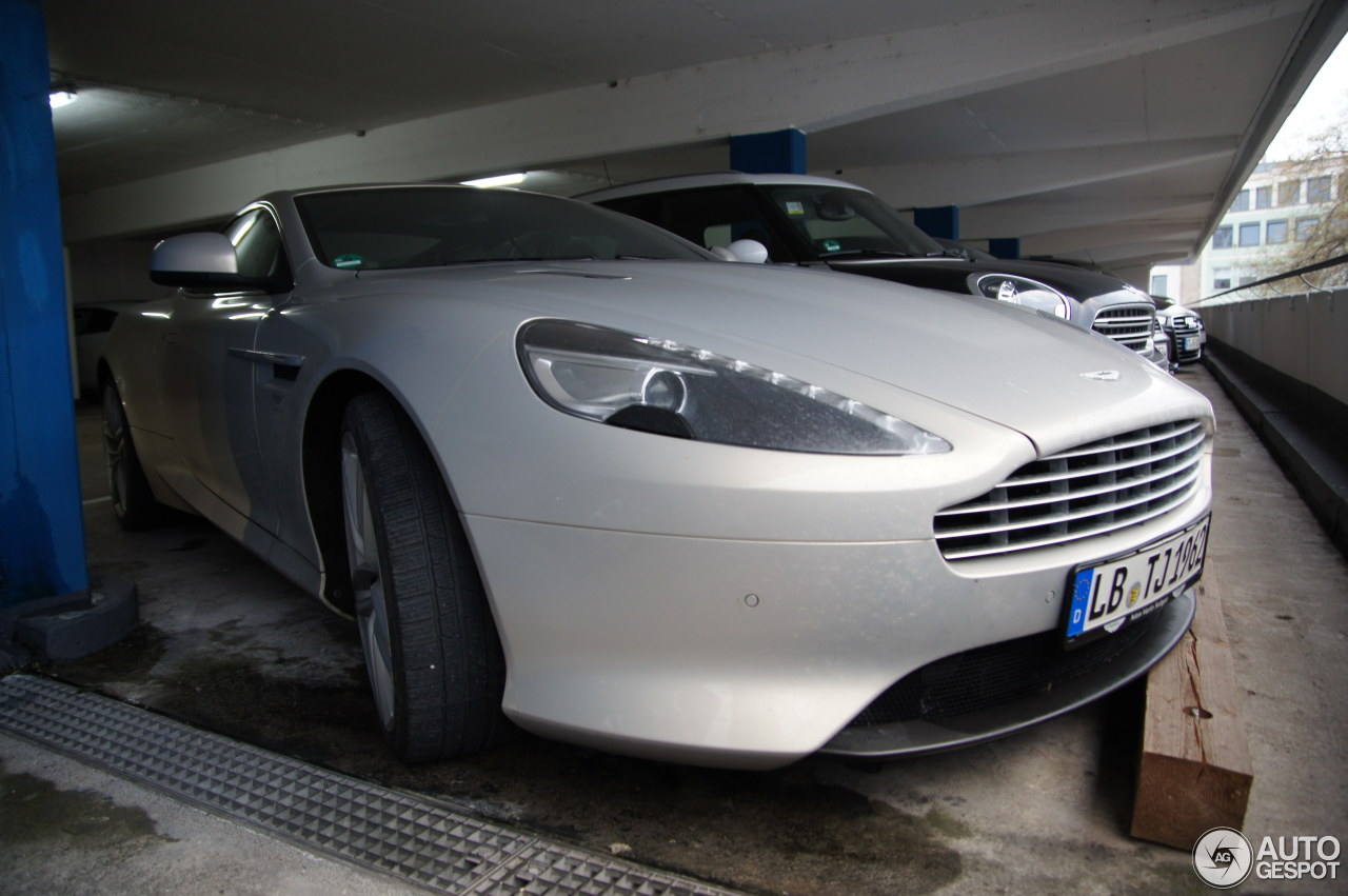 Aston Martin Virage 2011