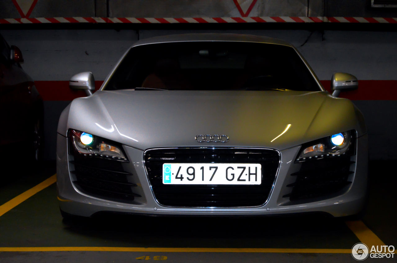 Audi R8