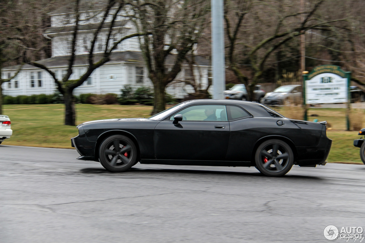 Dodge Challenger SRT-8