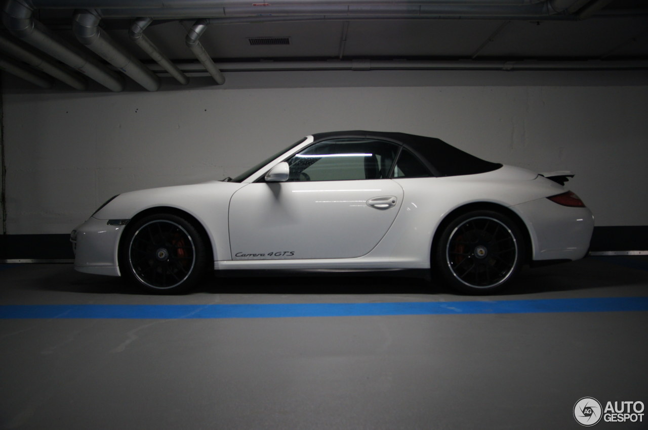 Porsche 997 Carrera 4 GTS Cabriolet