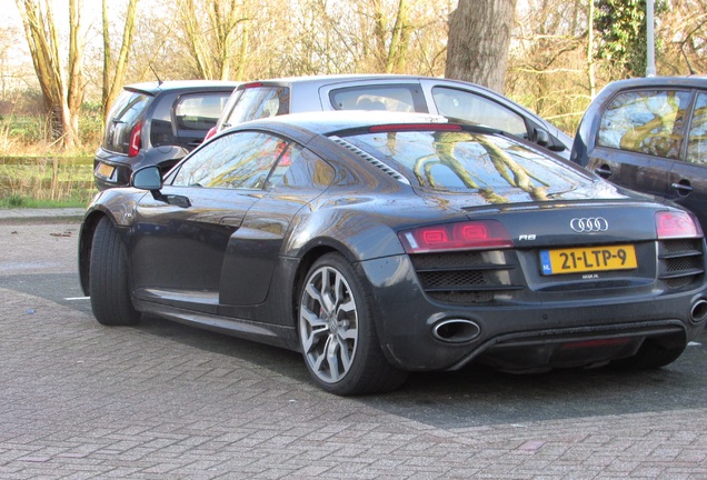 Audi R8 V10