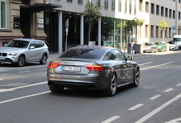 Audi RS5 B8 2012