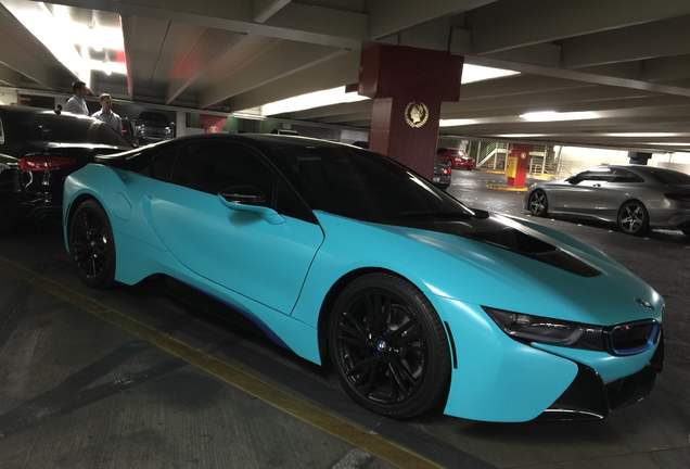 BMW i8