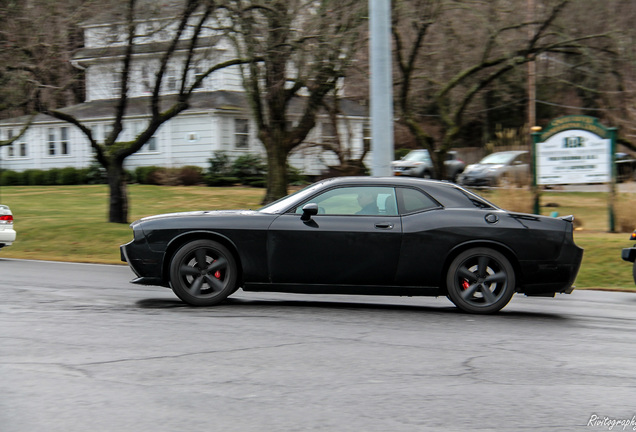 Dodge Challenger SRT-8