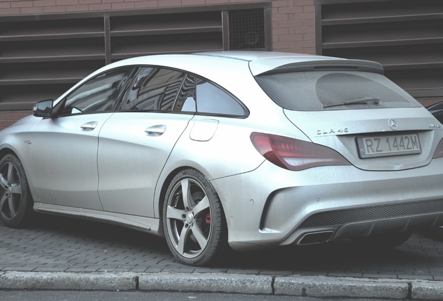 Mercedes-Benz CLA 45 AMG Shooting Brake