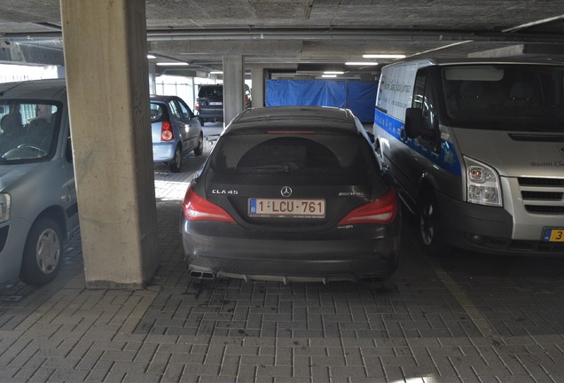 Mercedes-Benz CLA 45 AMG Shooting Brake