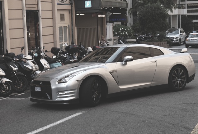 Nissan GT-R 2011