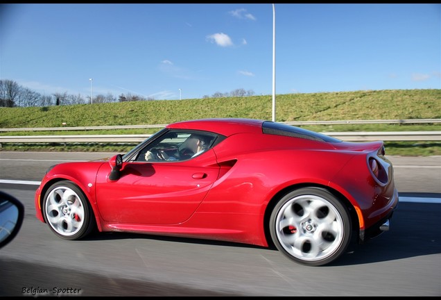 Alfa Romeo 4C Coupé