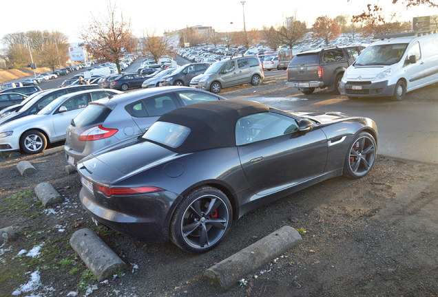 Jaguar F-TYPE S Convertible