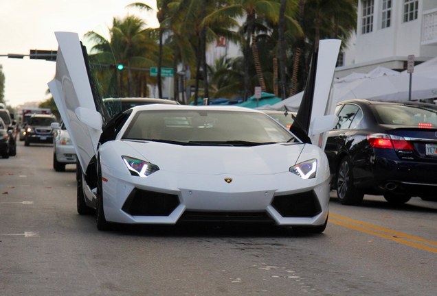 Lamborghini Aventador LP700-4