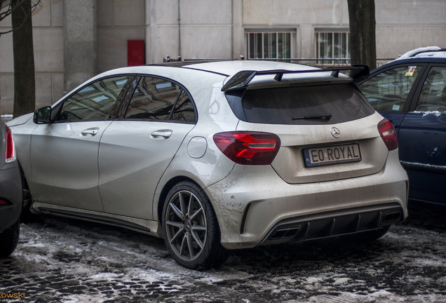 Mercedes-AMG A 45 W176 2015