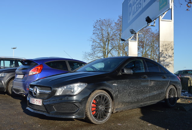 Mercedes-Benz CLA 45 AMG C117