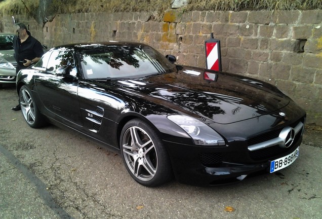 Mercedes-Benz SLS AMG