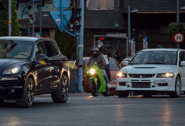 Mitsubishi Lancer Evolution IX MR