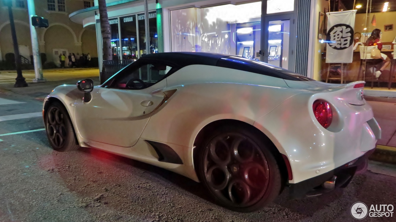 Alfa Romeo 4C Coupé