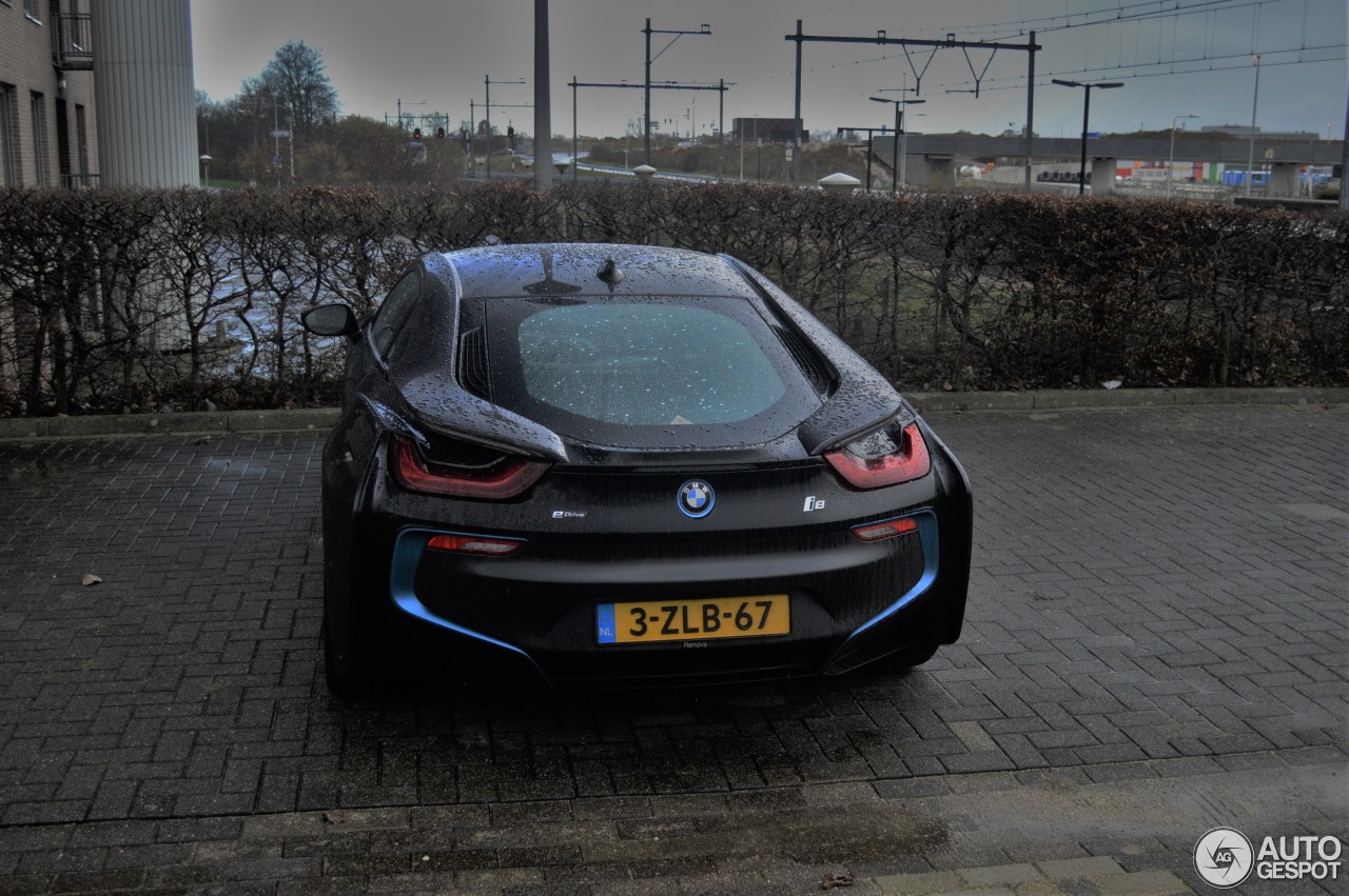 BMW i8