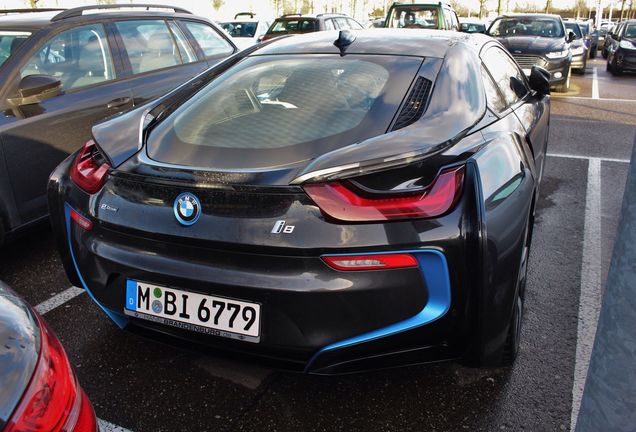 BMW i8