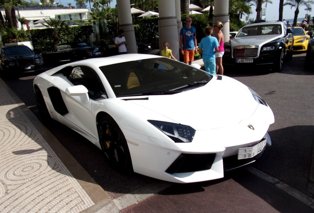 Lamborghini Aventador LP700-4